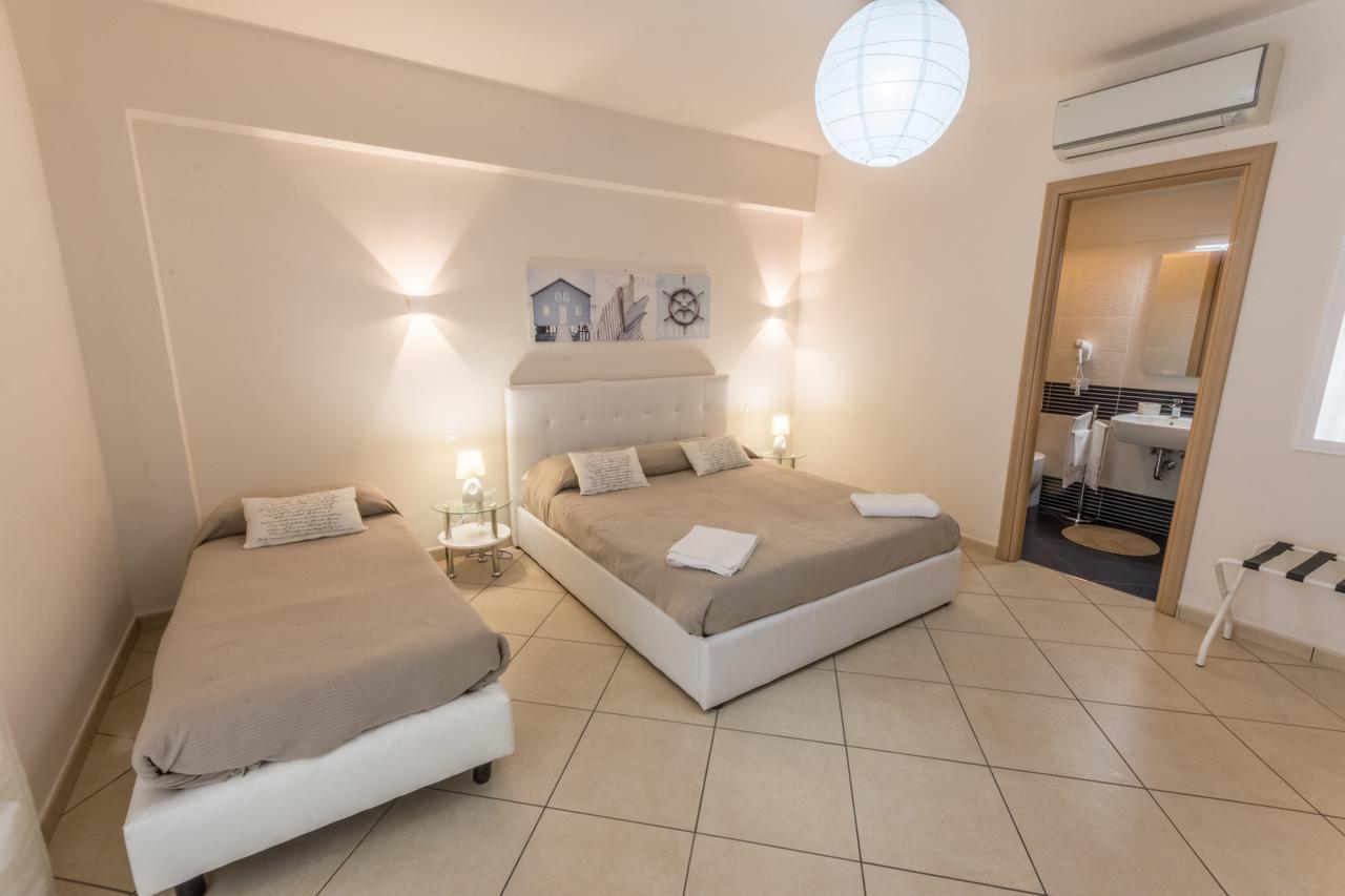 Riva Del Sol Bed & Breakfast Santa Teresa Di Riva Eksteriør bilde